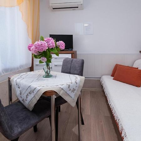 Apartments By The Sea Punat, Krk - 5351 Zewnętrze zdjęcie
